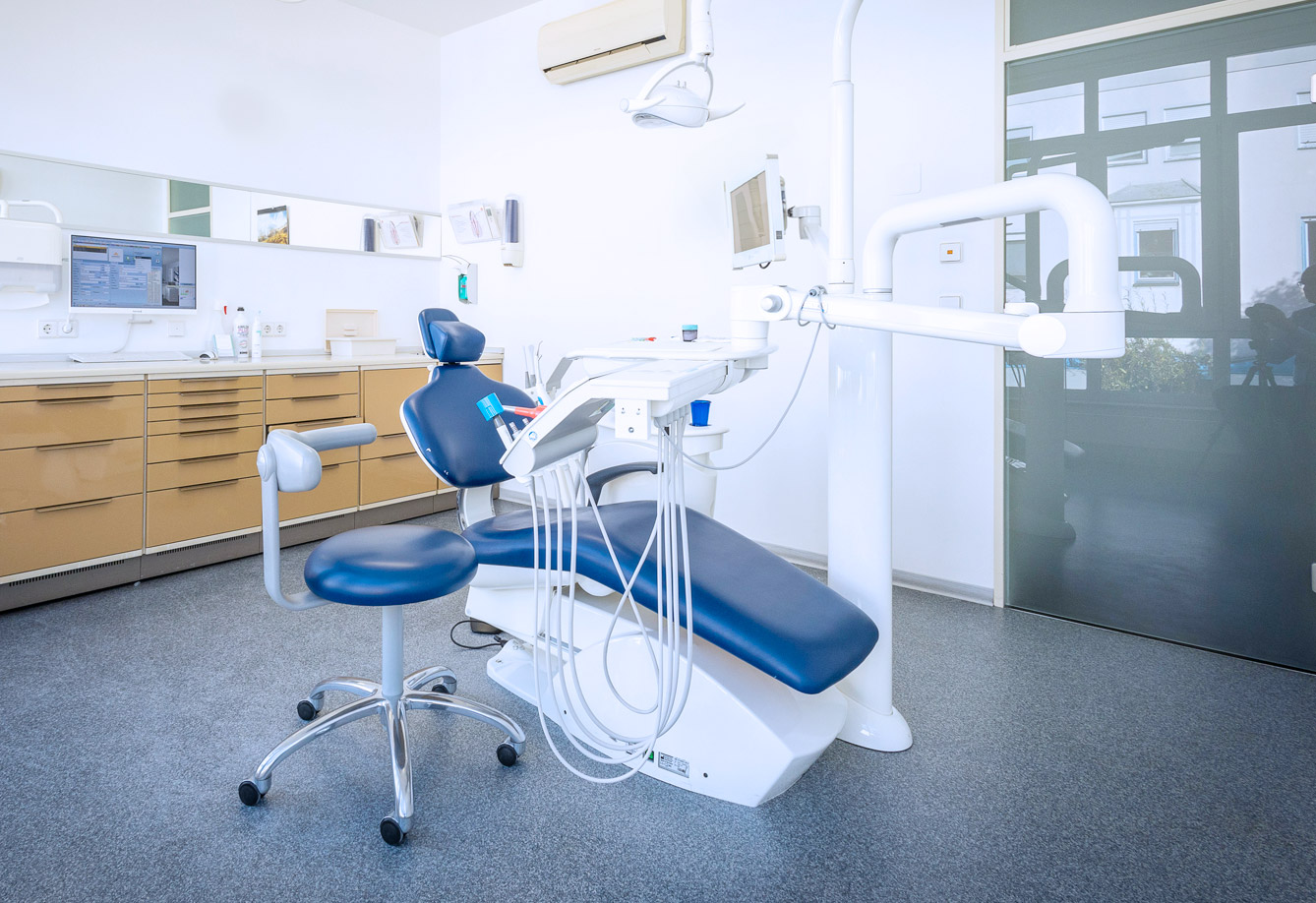 PRAXIS 4 Behandlungsraum 2